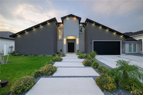 13819 N 34th Ln, McAllen, TX, 78504-6716 | Card Image