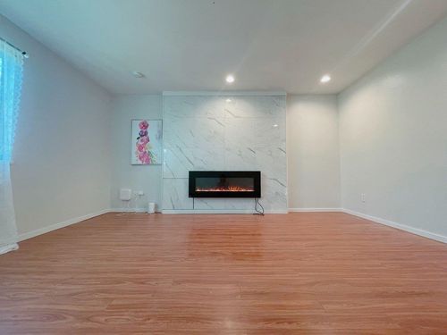 ground-level-11625 231b St, Maple Ridge, BC, V2X0G8 | Card Image