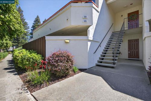 121-5015 Valley Crest Dr, Concord, CA, 94521 | Card Image