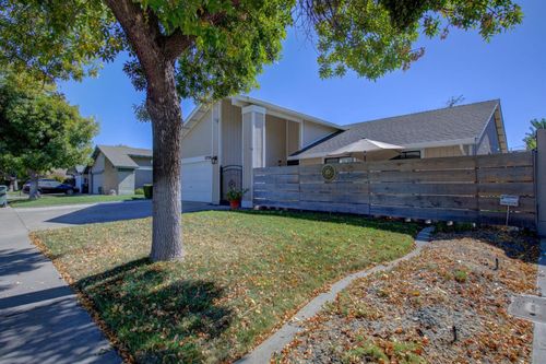 2700 Mill Oak Drive, Modesto, CA, 95355 | Card Image