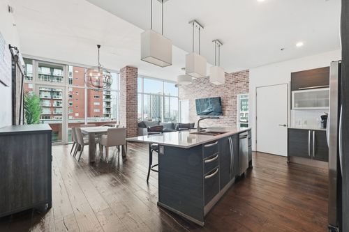 605-700 12th Ave S, Nashville, TN, 37203-3370 | Card Image