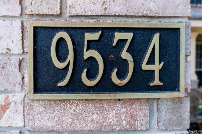 9534 Anderson Way, House other with 3 bedrooms, 3 bathrooms and null parking in Converse TX | Image 4