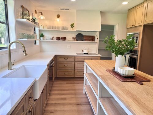 7407 Nickaburr Creek Dr, Magnolia, TX, 77354-2215 | Card Image