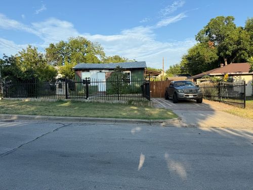 3008 Weber St, Fort Worth, TX, 76106-6230 | Card Image