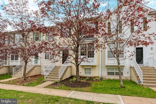 10314 Butternut Cir, MANASSAS, VA, 20110-7987 | Card Image