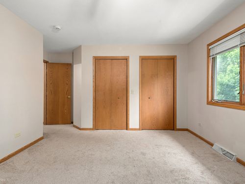 500 Rivers Edge Dr, Minooka, IL, 60447-8403 | Card Image
