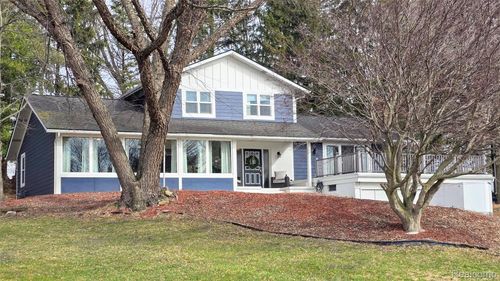 4710 Whitman Cir, Ann Arbor, MI, 48103-9773 | Card Image