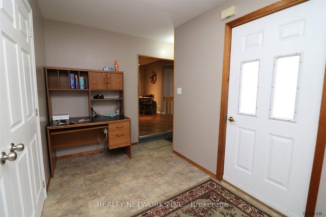 662 Edward Ave, House other with 2 bedrooms, 1 bathrooms and 2 parking in Holtyre ON | Image 28