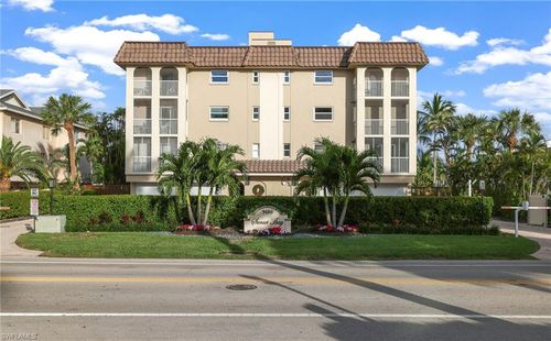 a101-9486 Gulf Shore Dr, NAPLES, FL, 34108-2077 | Card Image