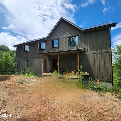 2065 Spurling Road, Sevierville, TN, 37876 | Card Image