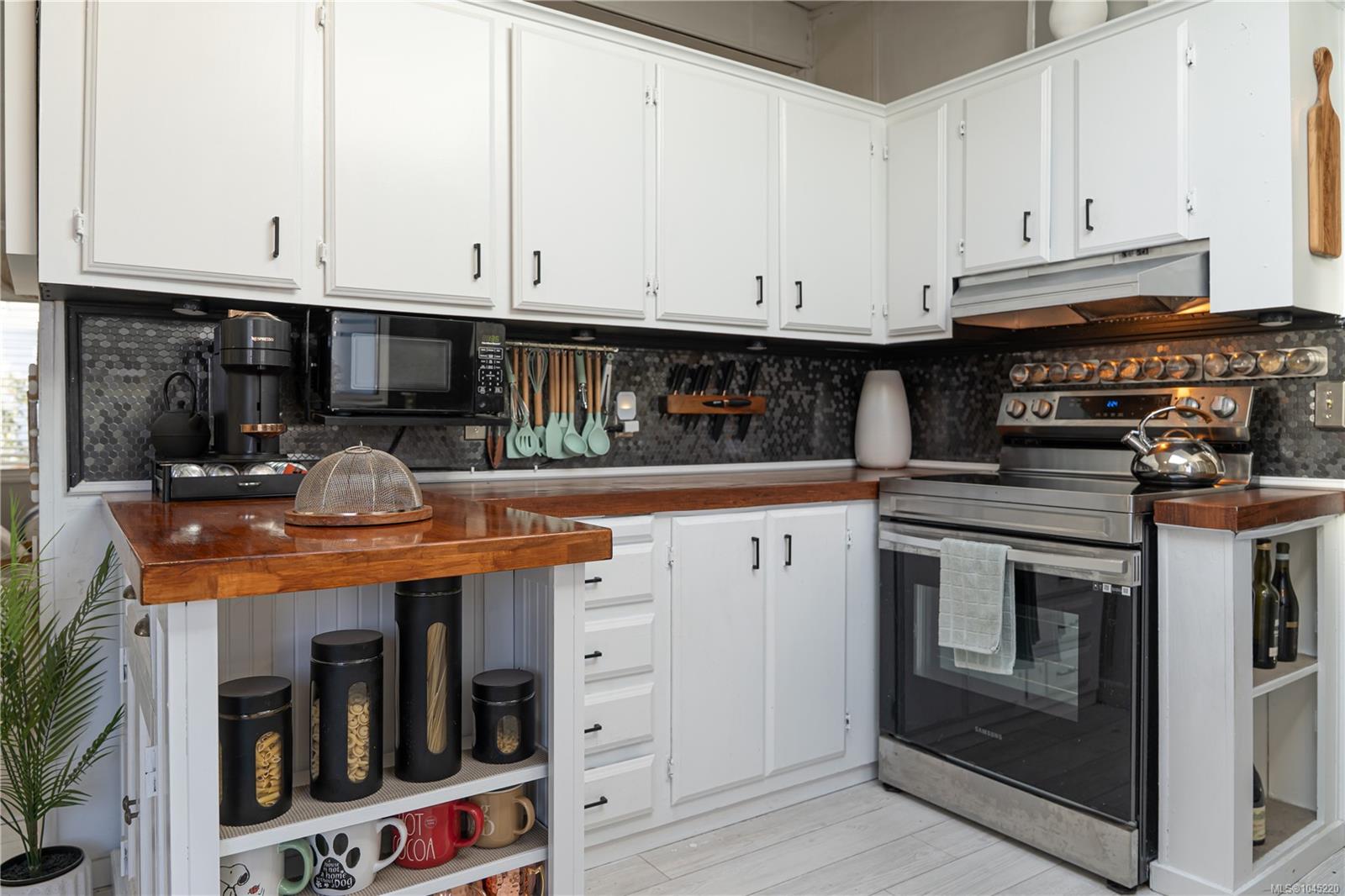 Residential in Central Saanich 5