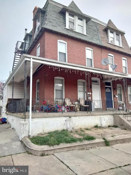 336 W 8th St, CHESTER, PA, 19013-4251 | Card Image