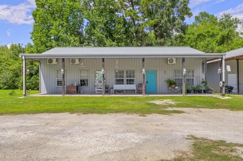 768 County Road 792, Buna, TX, 77612-3281 | Card Image