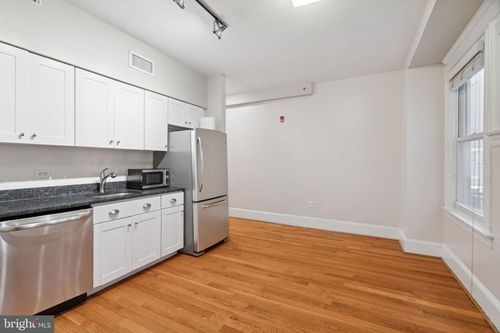 apt-1r-1955 Locust St, PHILADELPHIA, PA, 19103-5766 | Card Image
