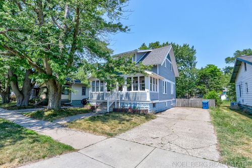 1307 Waverly Ave, Grand Haven, MI, 49417-2254 | Card Image