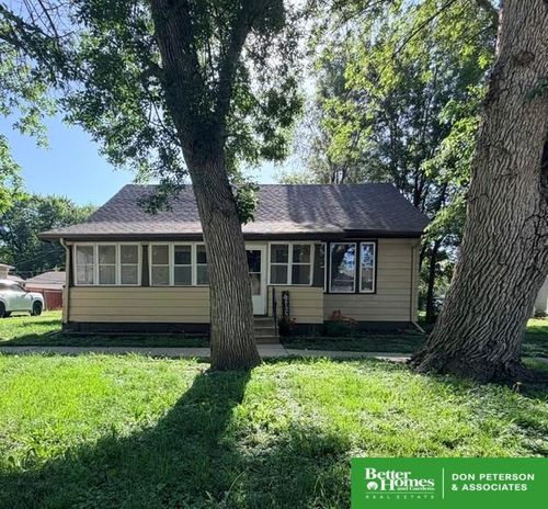 206 S 2nd St, Cedar Bluffs, NE, 68015-3111 | Card Image