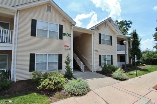 1834 King Ct, Green Brook, NJ, 08812-1732 | Card Image