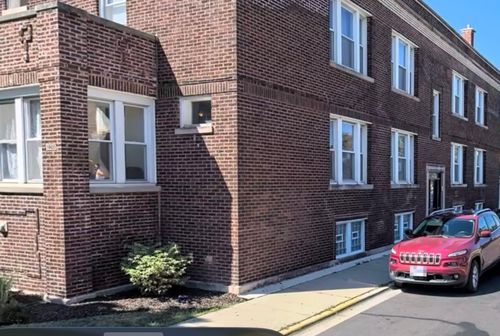 2w-1900 Harvey Ave, Berwyn, IL, 60402-2088 | Card Image
