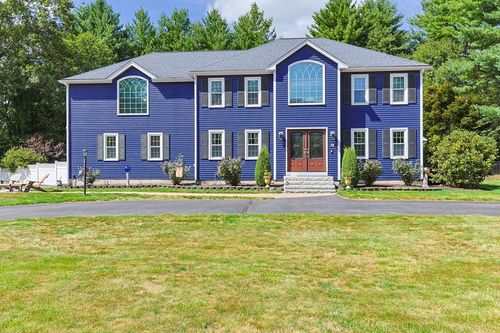 19 King Philip Path, Mendon, MA, 01756-1363 | Card Image