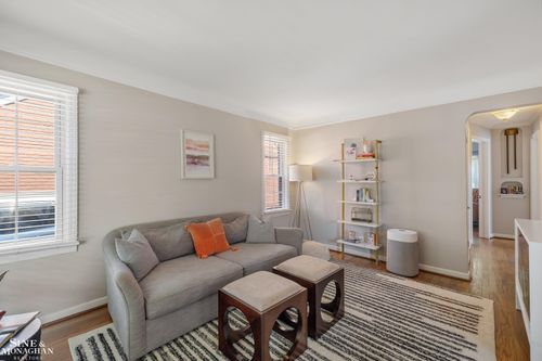 20879 Hunt Club Dr, Harper Woods, MI, 48225-1714 | Card Image