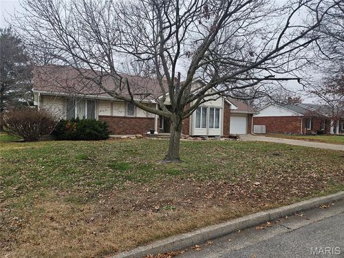 2 Rainbow Cir, Montgomery City, MO, 63361-2013 | Card Image