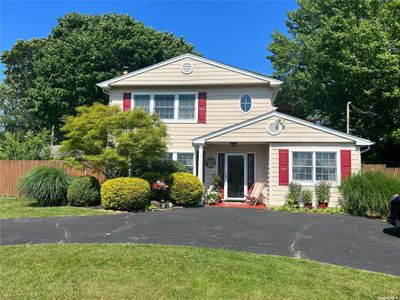 37 Newport Beach Boulevard, House other with 4 bedrooms, 2 bathrooms and null parking in East Moriches NY | Image 1