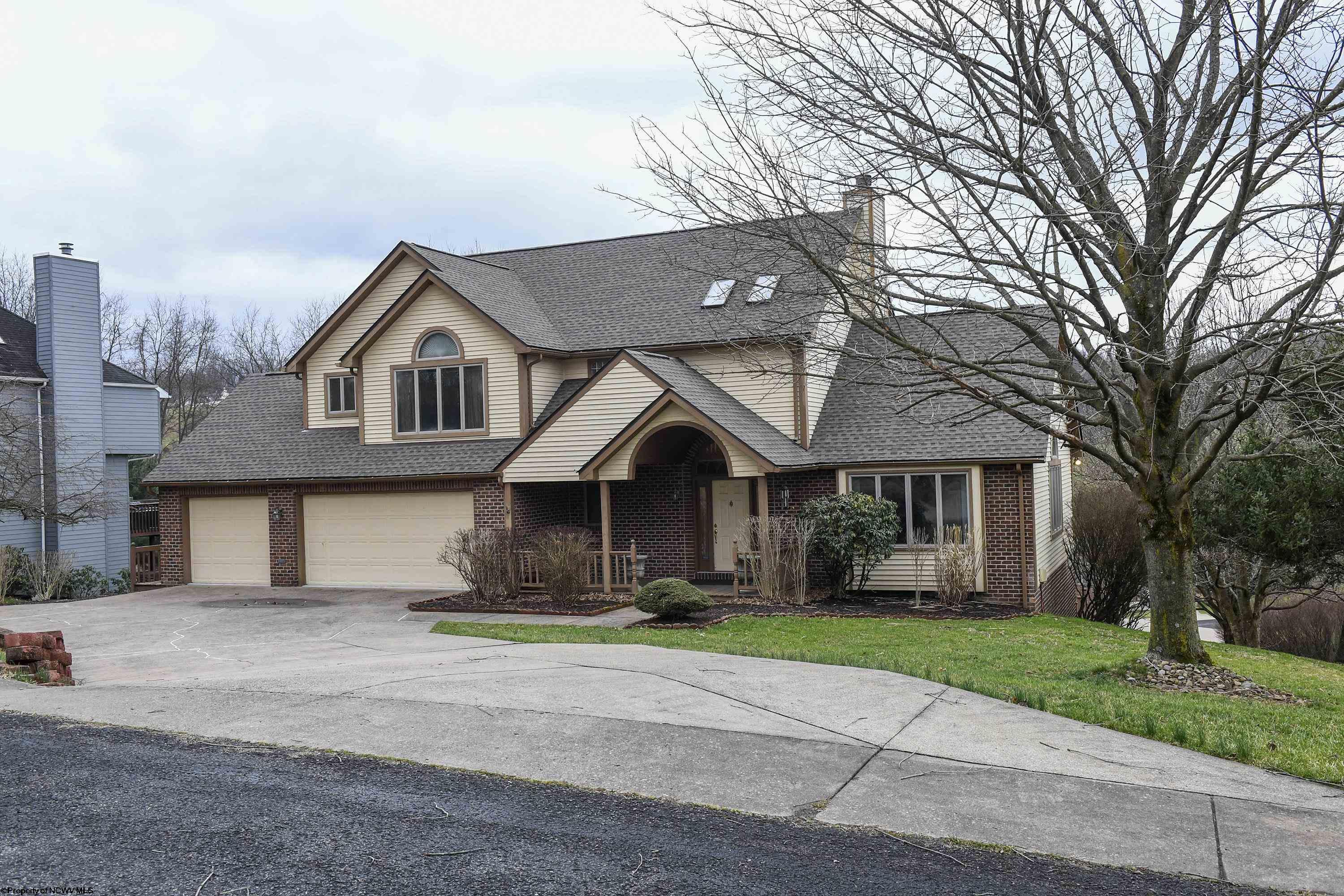 Far Mdws, Morgantown, WV 26508