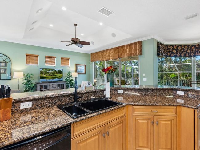 12518 Harbour Landings Dr, Townhouse with 3 bedrooms, 2 bathrooms and null parking in CORTEZ FL | Image 18