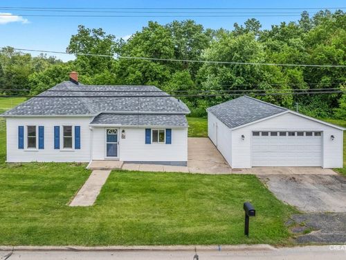 819 S Ottawa St, Earlville, IL, 60518-8002 | Card Image