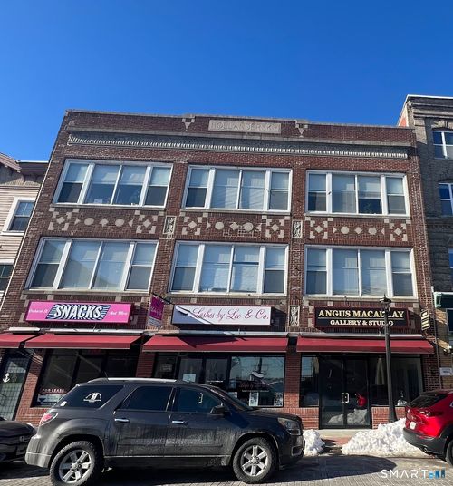 153 Bank St, New London, CT, 06320-6077 | Card Image