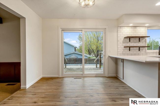3102 Lynnwood Dr, House other with 4 bedrooms, 4 bathrooms and 2 parking in Bellevue NE | Image 15