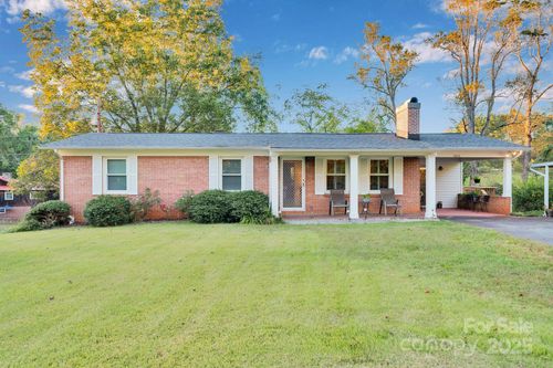 5006 Poplar View Ln, Granite Falls, NC, 28630-8647 | Card Image