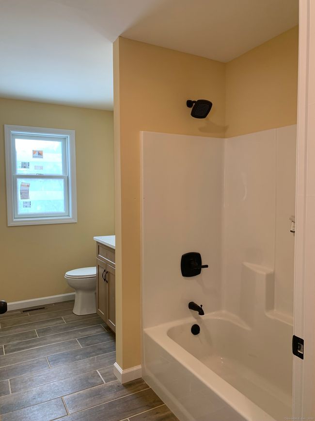 Main Bath | Image 17