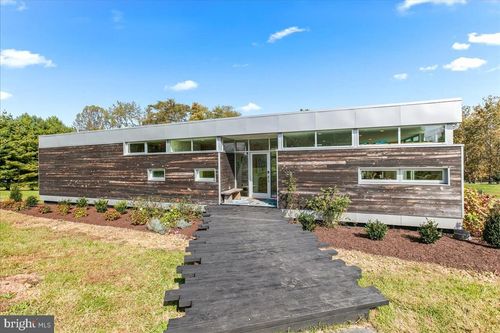 10222 Van Thompson Rd, FAIRFAX STATION, VA, 22039-2710 | Card Image