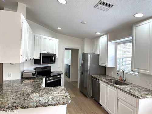 28068 Boccaccio Way, BONITA SPRINGS, FL, 34135-8297 | Card Image