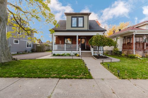 upper-unit-4765 Second Avenue, Niagara Falls, ON, L2E4H7 | Card Image