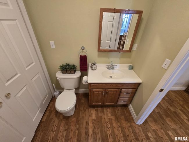 14327 Mcraven Ln, House other with 4 bedrooms, 4 bathrooms and null parking in Mount Vernon IL | Image 40