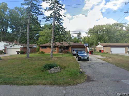 19578 Midway Road, Southfield, MI, 48075 | Card Image