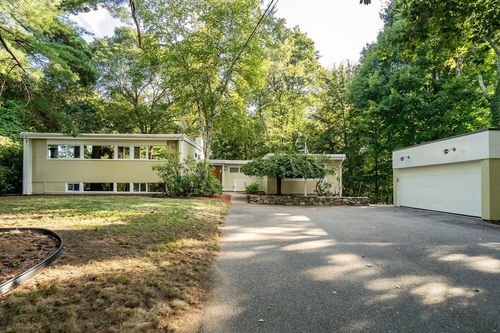 464 Concord Ave, Lexington, MA, 02421-8040 | Card Image