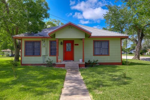 429 W 4th Street, Flatonia, TX, 78941 | Card Image