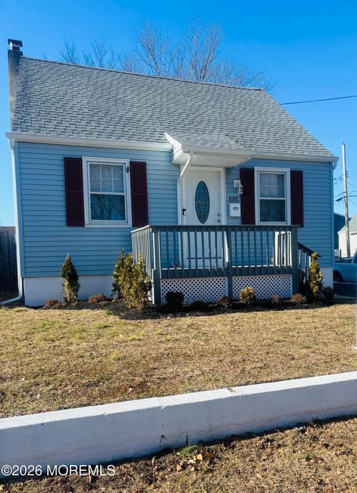 1 Rose Ter, Hazlet Township, NJ, 07734-3132 | Card Image