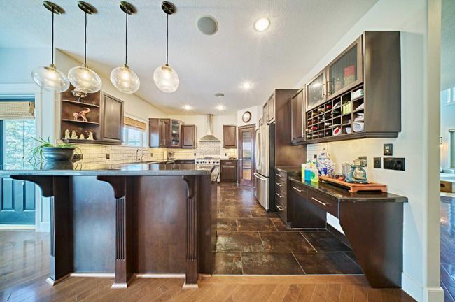 26 West Cedar Point Sw, Home with 5 bedrooms, 3 bathrooms and 4 parking in Calgary AB | Image 12