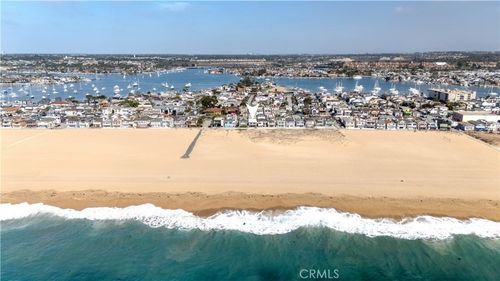 108 E Oceanfront, Newport Beach, CA, 92661-1135 | Card Image