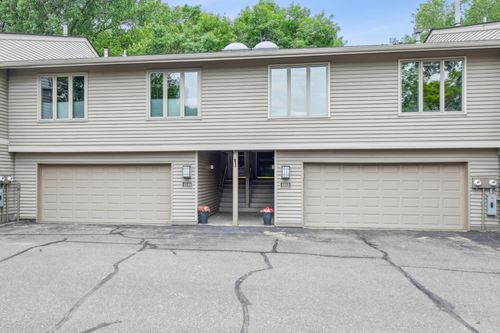 6348 Red Fox Ln, Edina, MN, 55436-1924 | Card Image