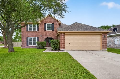 2018 Village Court Ln, Rosenberg, TX, 77471-6158 | Card Image