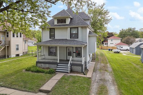 2132 Farnam St, Davenport, IA, 52803-3006 | Card Image