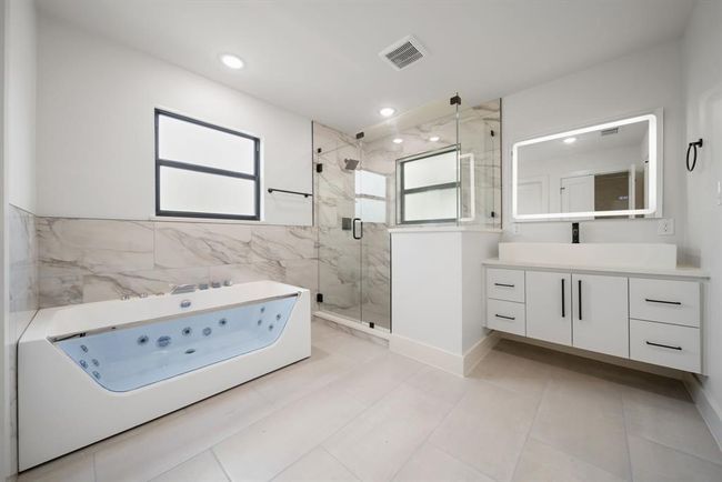 1719 Aggie Ln, House other with 4 bedrooms, 3 bathrooms and 4 parking in Austin TX | Image 21