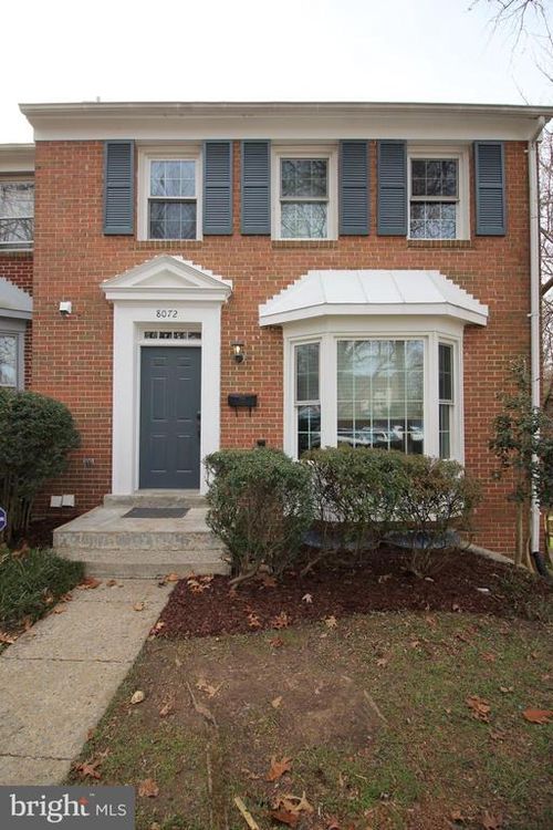8072 Sleepy View Ln, SPRINGFIELD, VA, 22153-2920 | Card Image