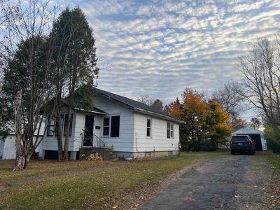 210 18th St, House other with 2 bedrooms, 1 bathrooms and null parking in Cloquet MN | Image 1