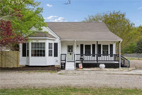 3677 Buckeye Ln, Hayes, VA, 23072-2919 | Card Image